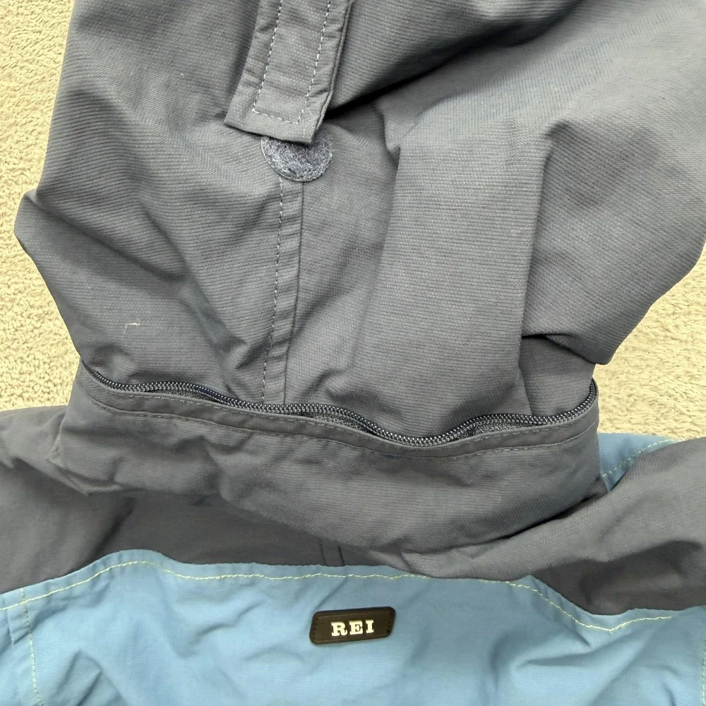 REI Jacket Boys XS 4/5 Blue Hooded Rain Coat Zip 100% Nylon Colorblock‎